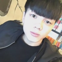 你问我放弃一个深爱着的人是什么感觉,我感觉