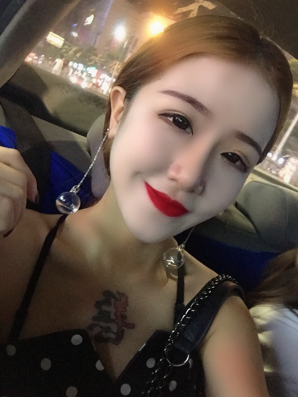 悲喜都要过何必不快乐-王牌女人78的快手