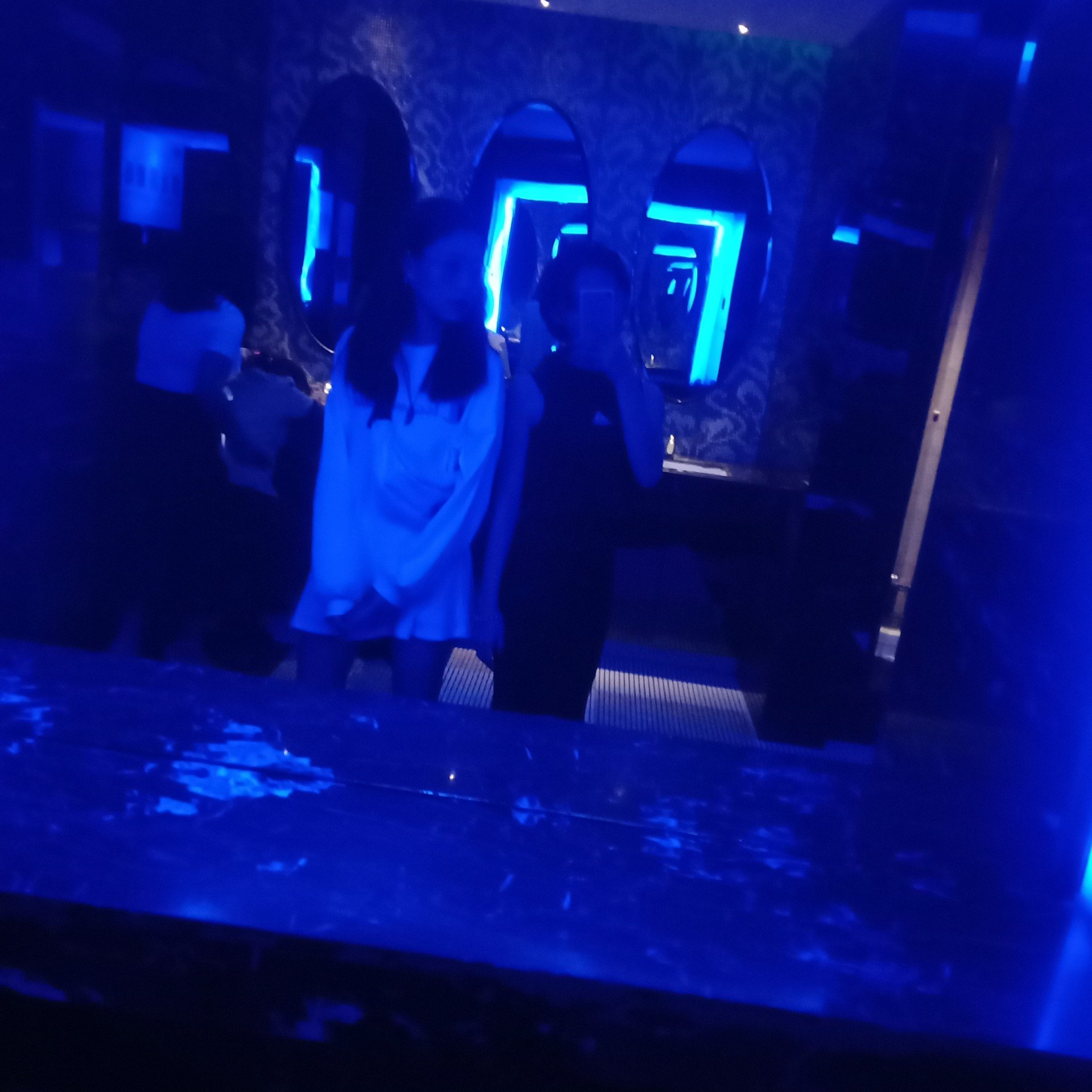 等我回来 @西雅泰店(小号)(o932756826)