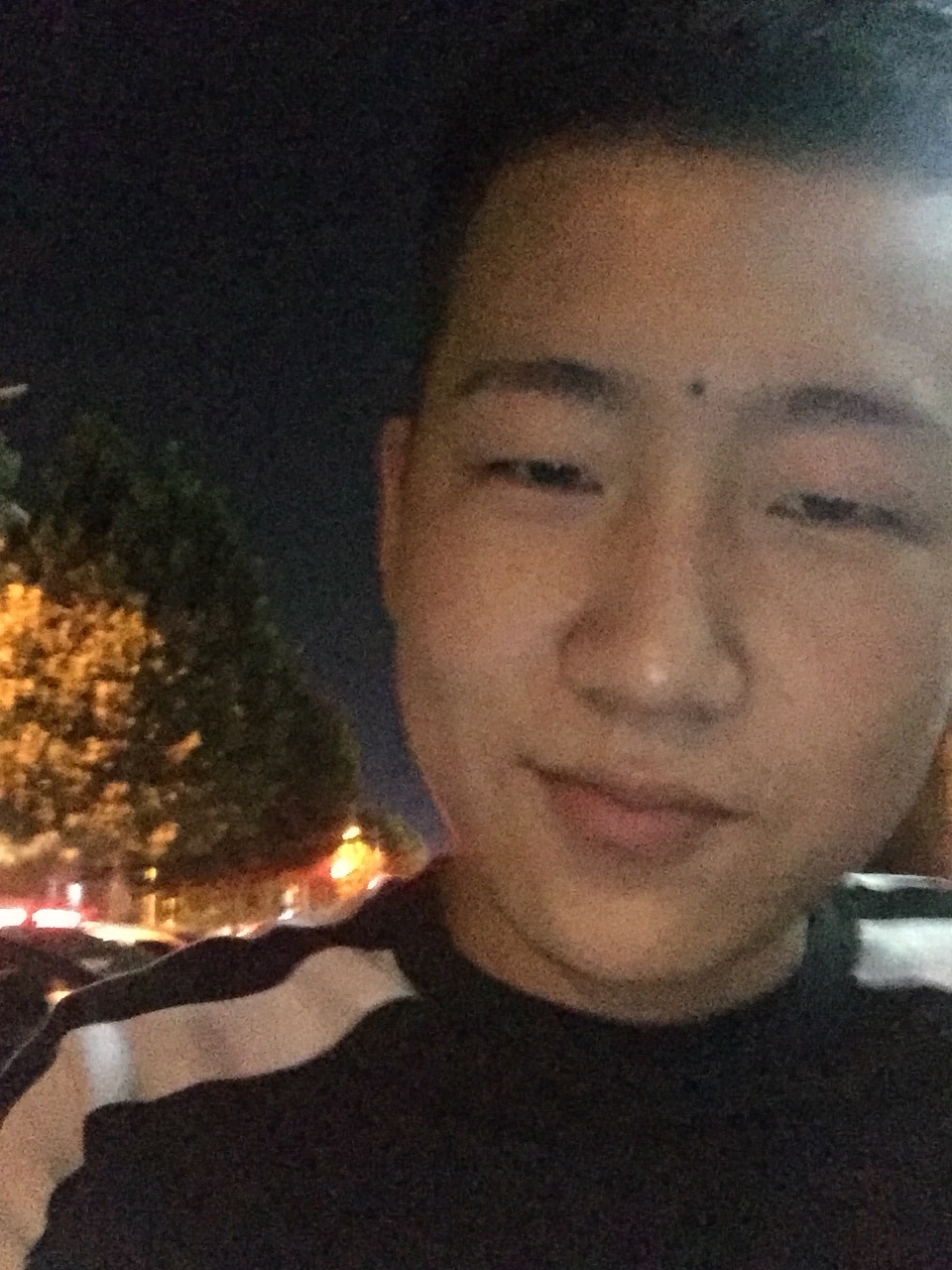 有点直接? @★马媛媛李帅帅☆(o241211377)看你妈多向我