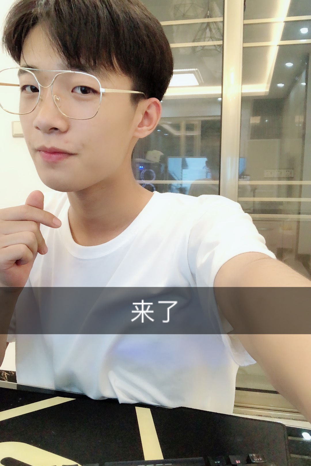 迷人的陈三.的快手直播