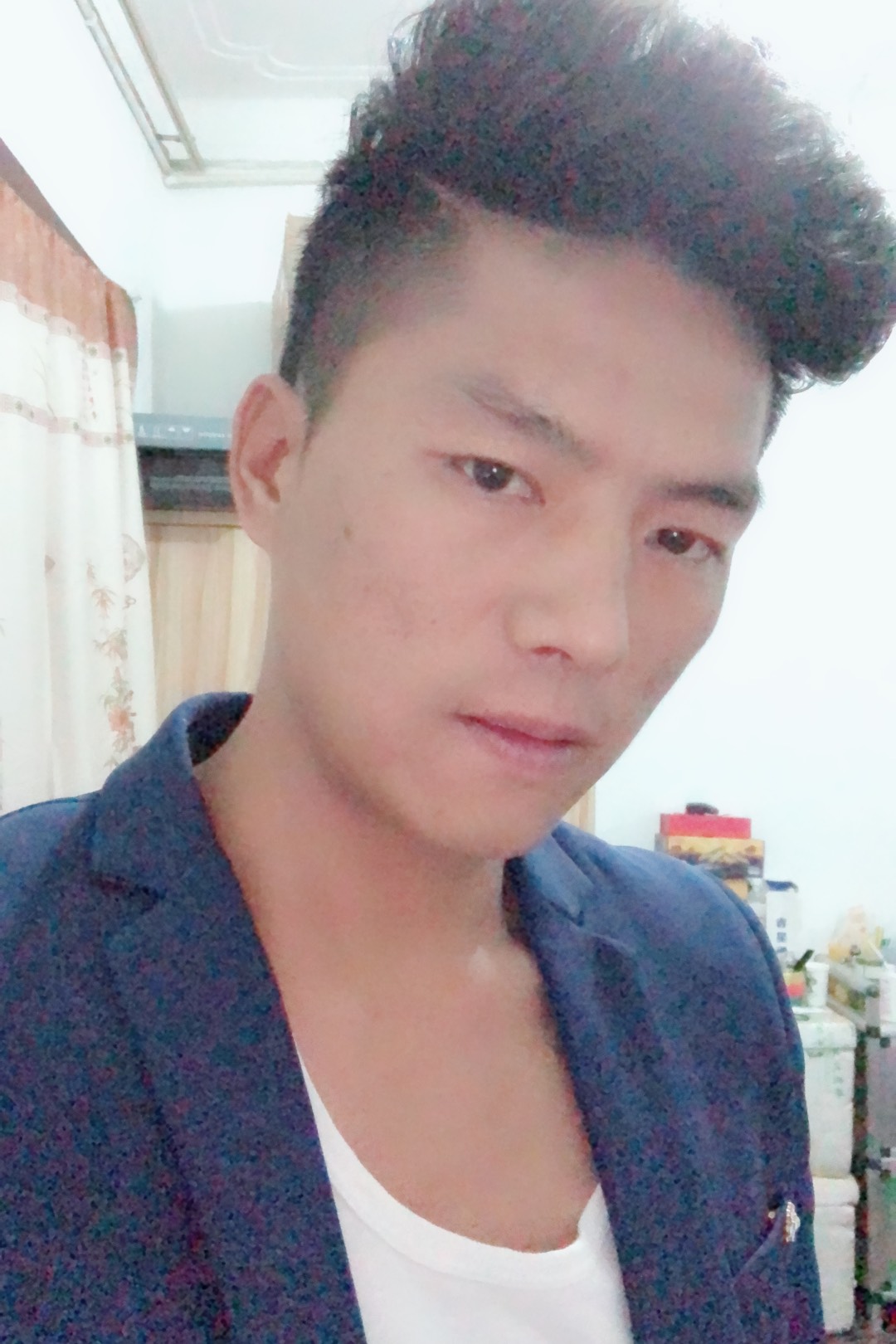 云南歌手阿雄的快手直播