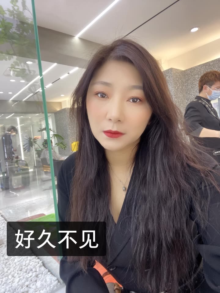 奕萱(少儿模特老师)的快手直播
