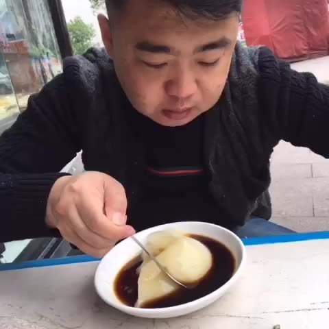 播放8 赞0 评论 1年前 好想吃麻辣烫呀   @北京简小徐(o121050316)