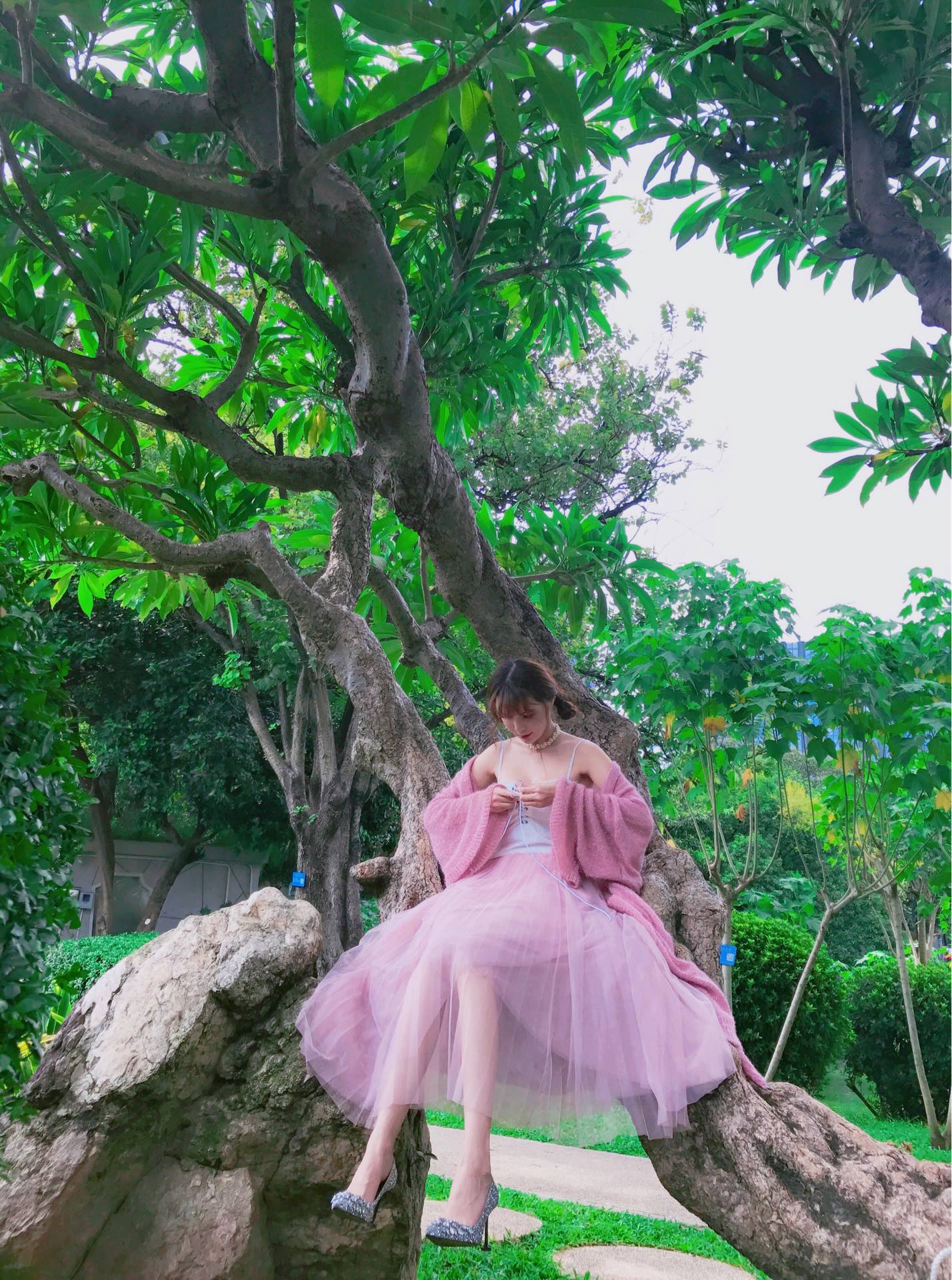 382388424 来聊天 @长腿小怪兽90(o382388424) - 李洛洛日常的快手