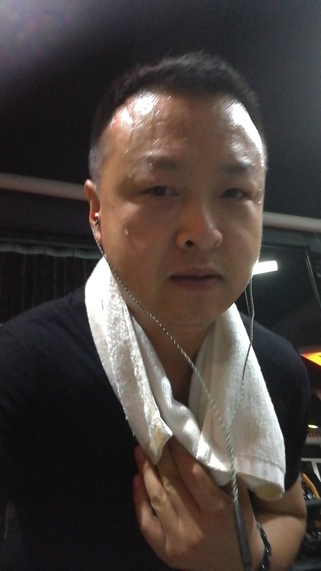 坚持就是胜利 - 天泽黑哥的快手