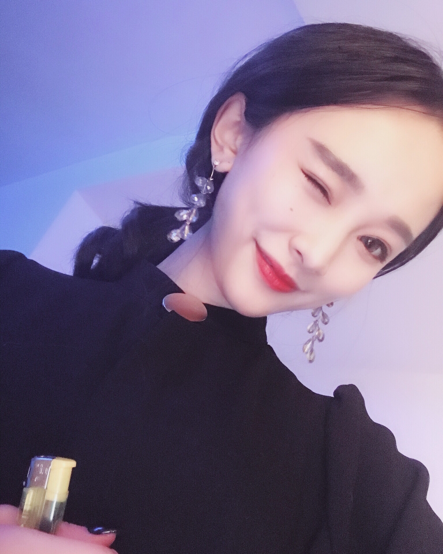 哄变成再苦也能忍着笑 " 676767 93 - 95甜妹驮96的快手