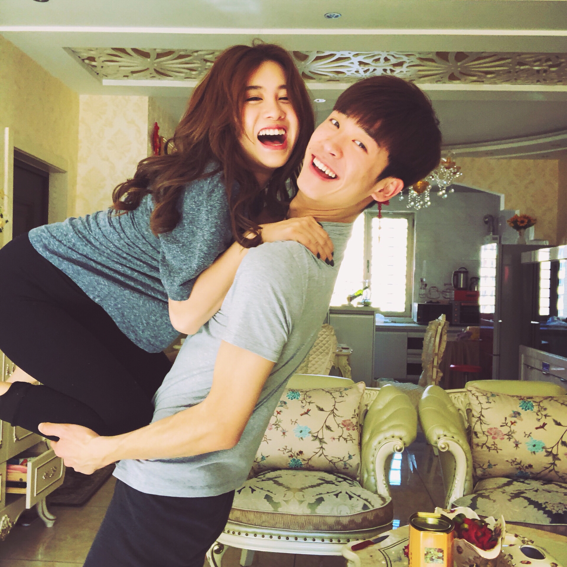 叫我鑫哥就行 .