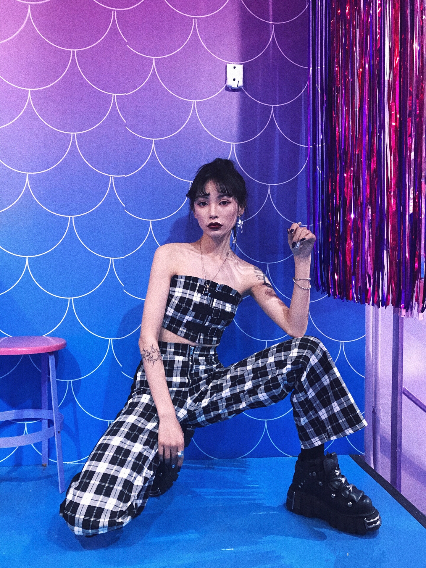 6k 0 真的不吃西瓜1天前 回复 要爆炸的派大欣什么歌 这女的是谁?