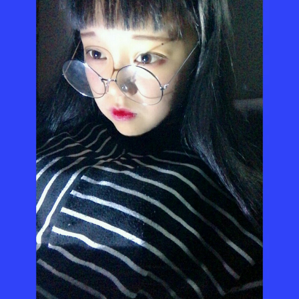 (爱笑)何政玲:霸王别姬 牵着强哥的手q3月前 回复 " 殊荣":霸王别姬