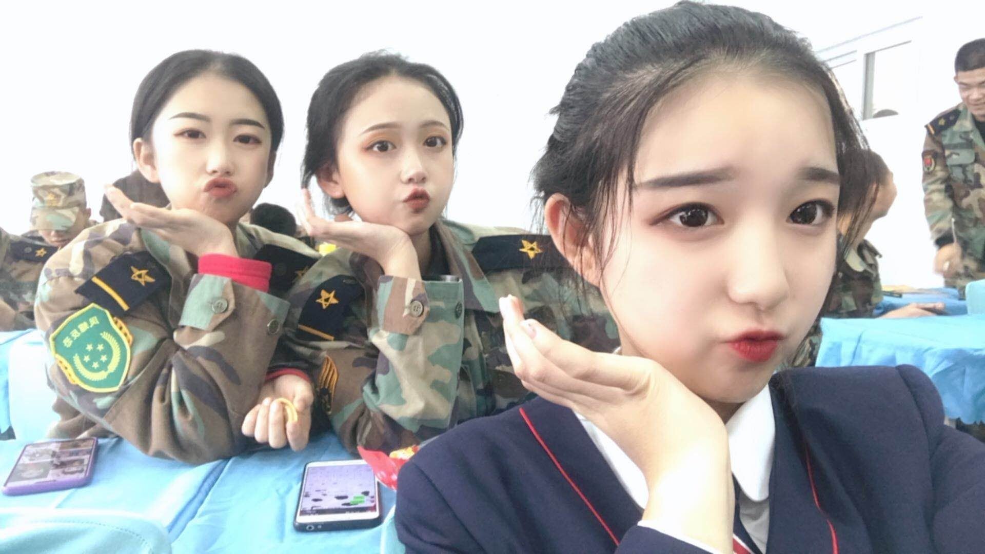 你说嘴巴嘟嘟 @张德帅m(o1053448098) @关雯雯屁事_(o212380073) - 张