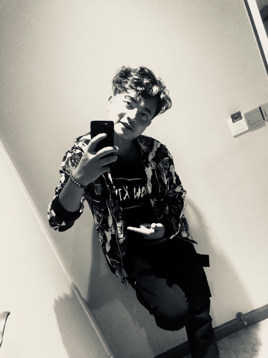 1娃四爷 真心搞笑(o64259519)  332  7                  0